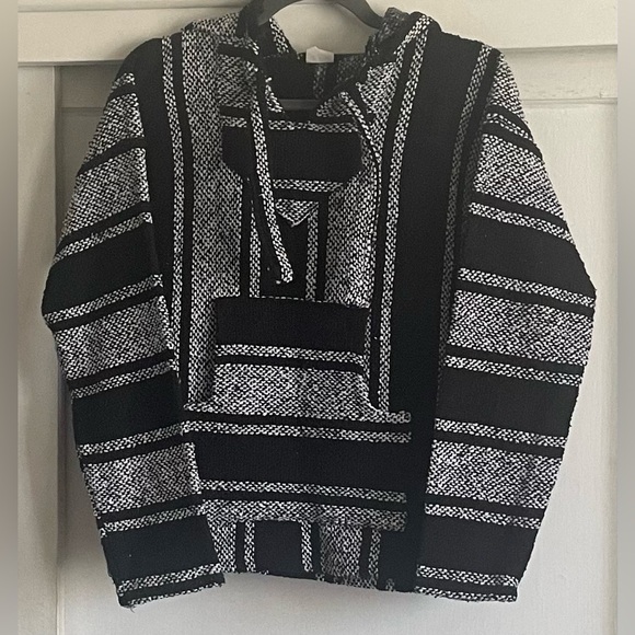 Artesanías San Martin Mexican Baja Black And White Hoodie. Pre-Owned. - Picture 1 of 3